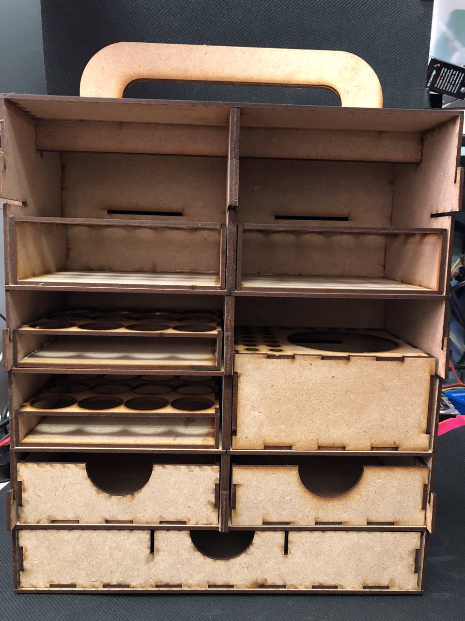 Maletin para pinturas modelo cthulthu painting MONTADO